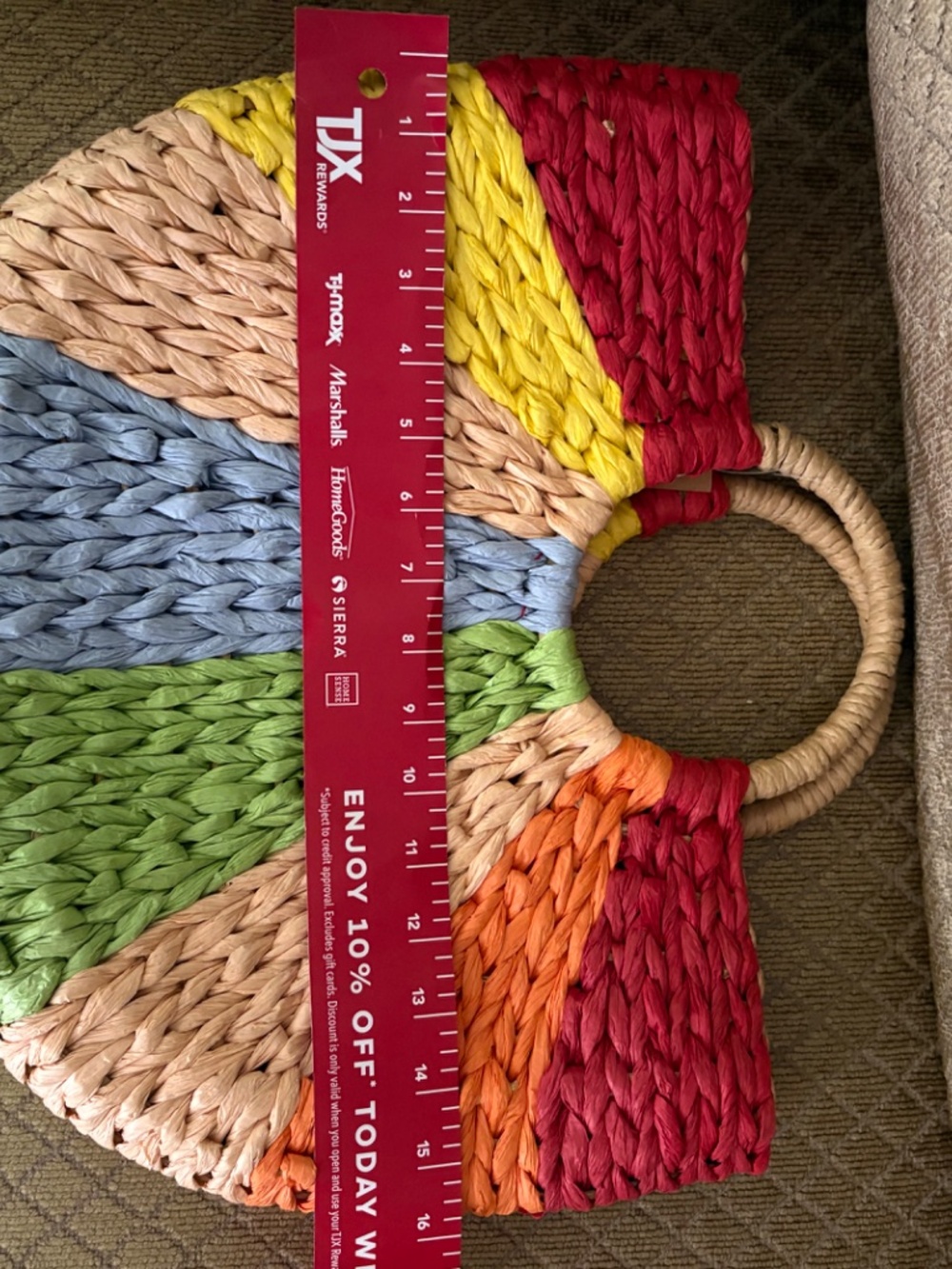 Women’s Colorful Straw Bag - Picture 6 of 7